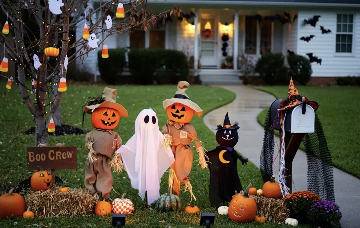 Larrys Home & Backyard Ideas | Happy Halloween Larrys Home & Backyard Ideas | Happy Halloween